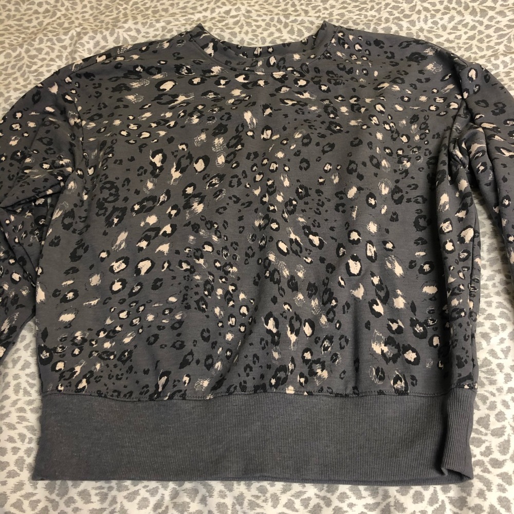 Grey Cheetah Print Pullover